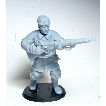 1/32 Greek Soldier with Rifle WWII